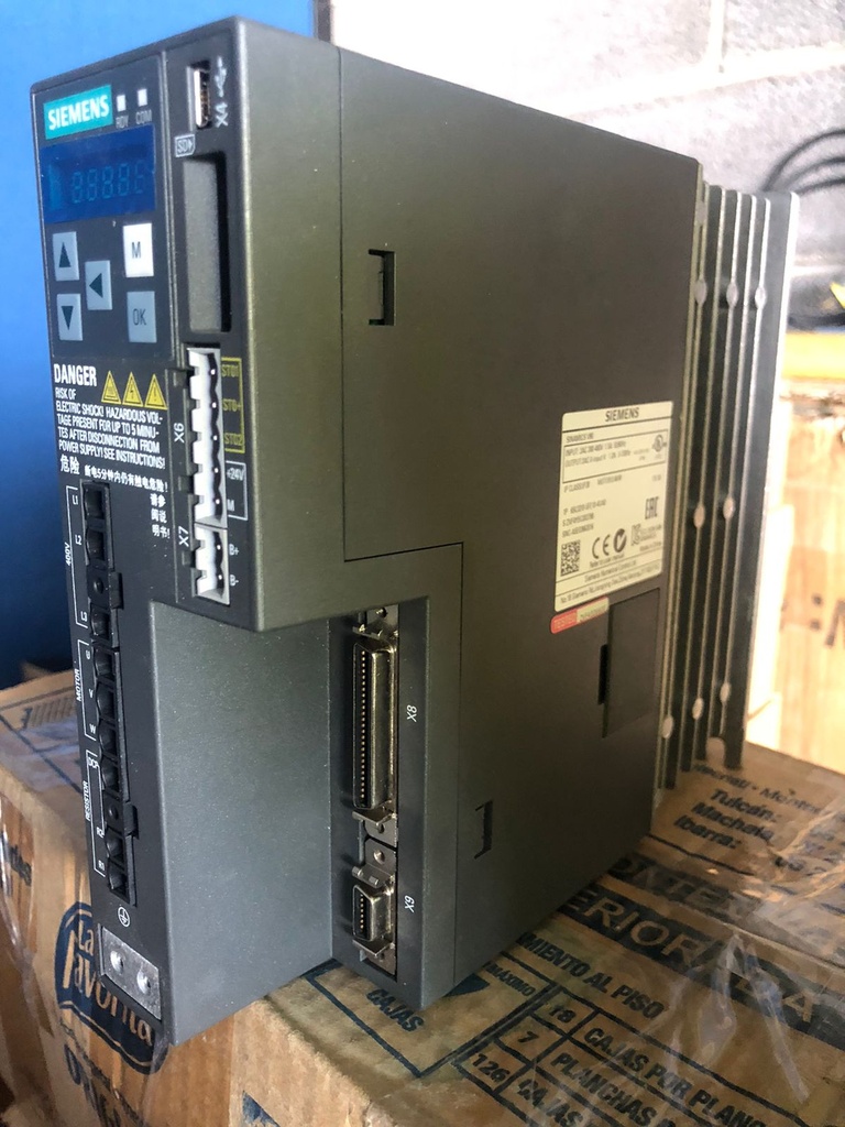 SIEMENS 6SL3210-5FE10-4UA0